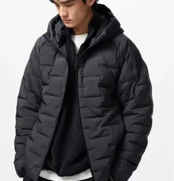 유니클로 퍼프 테크 후드티 UNIQLO S 사이즈 후드 부착 다운 자켓