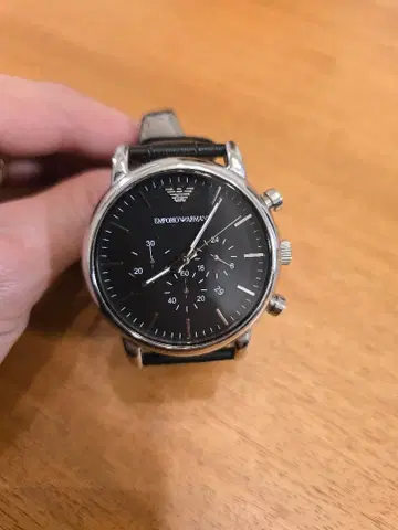 엠포리오 아르마니 크로노그래프 손목시계