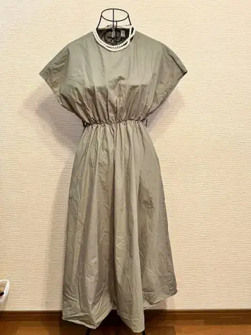 올리브색 플레어 A라인 원피스