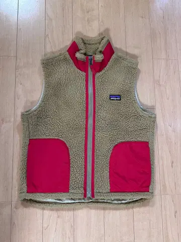 새상품급 patagonia 플리스 베스트 베이지 레드 보아 베스트
