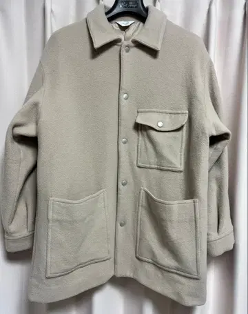 베이지 플리스 체스터 코트