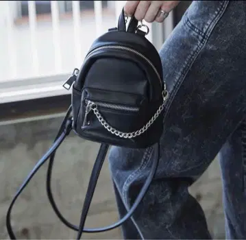 Juemi 블랙 미니 백팩 실버 체인 포함