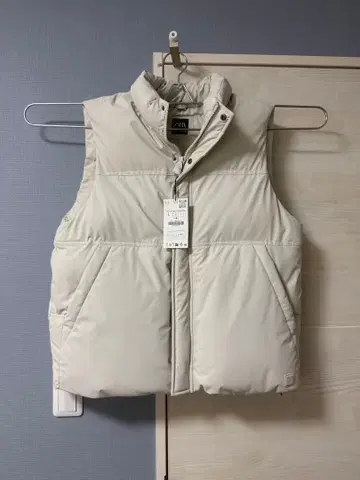 미사용 ZARA 다운 베스트 아이보리 화이트
