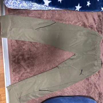 PUMA 올리브 그린 조거 팬츠 S