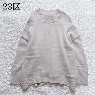 새상품급 23구 울 캐시미어 블렌드 스탠드넥 니트 최근 모델