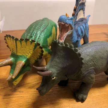 공룡 피규어 세트 트리케라톱스, 스피노사우루스,