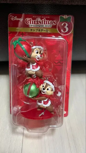 Disney 칩과 데일 크리스마스 오너먼트 2025