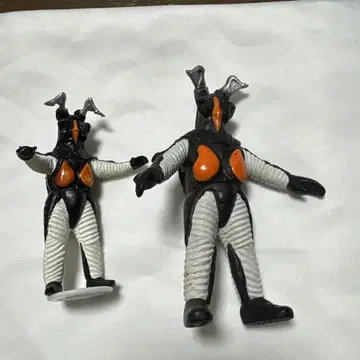 울트라맨 괴수 피규어 2체 제튼