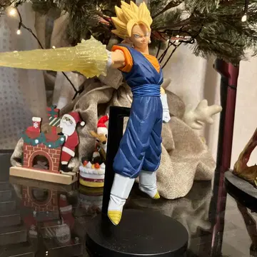 슈퍼 사이어인 베지트 피규어