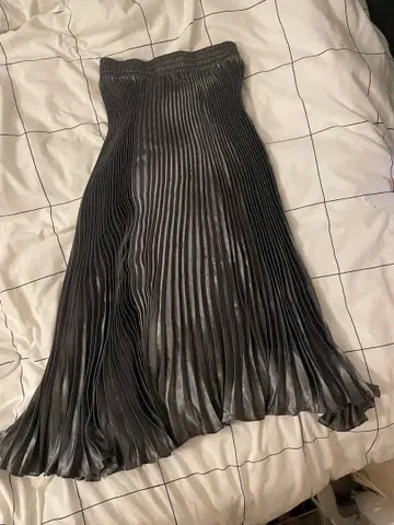 그레이 플리츠 롱 스커트