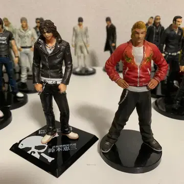 크로우즈 -워스트 보야 하루미치 스즈키 케이조 2체 세트