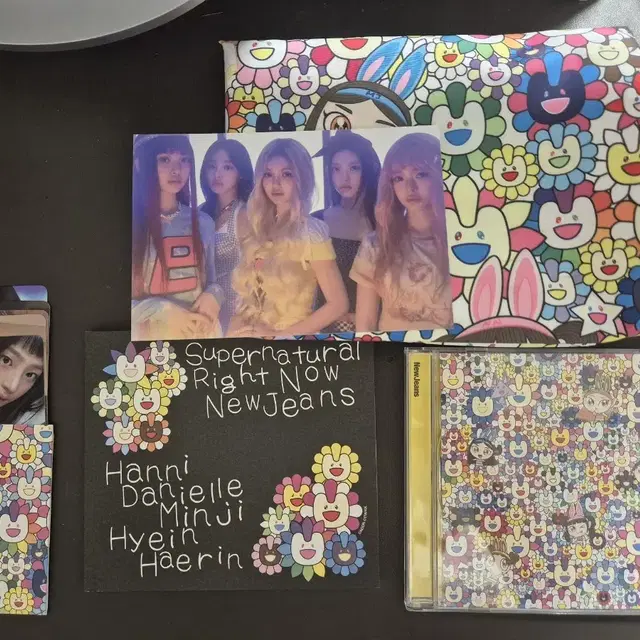 뉴진스 슈퍼 내츄럴 앨범