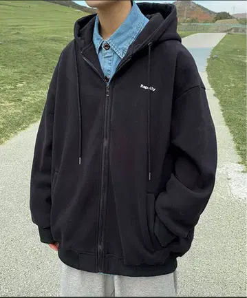 Anchor Smith 오버 사이즈 심플 원포인트 로고 지퍼 후드티