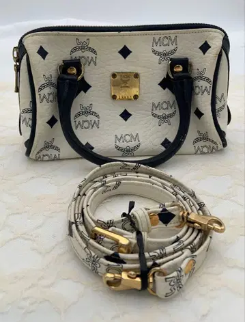 MCM 비세토스 핸드백 가죽 화이트 브랜드