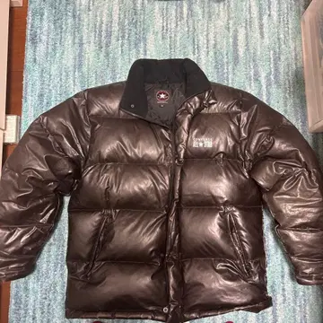 CONVERSE 블랙 브라운 다운 자켓