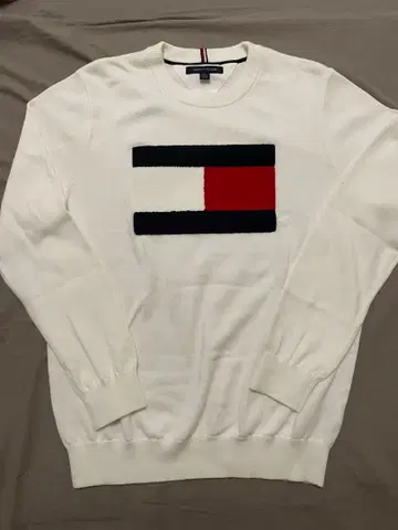 TOMMY HILFIGER 화이트 스웨터