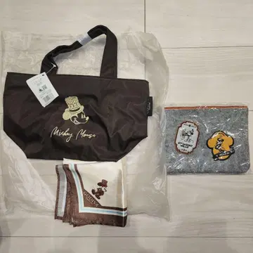 GODIVA 미키마우스 백 손수건 파우치