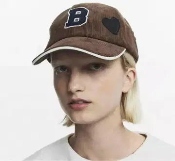 Bibiy. B. CLUB CAP