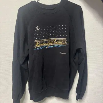 케네디 센터 맨투맨 블랙