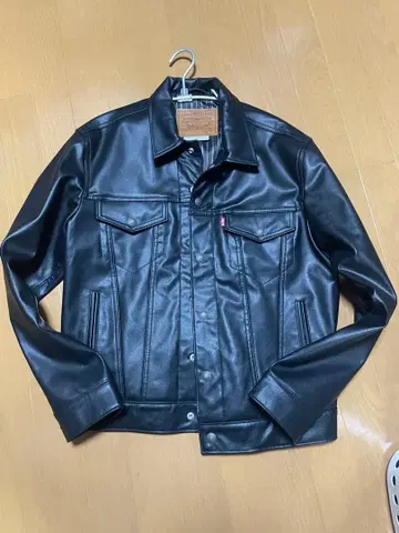LEVI STRAUSS & CO. 블랙 가죽 자켓 S 사이즈