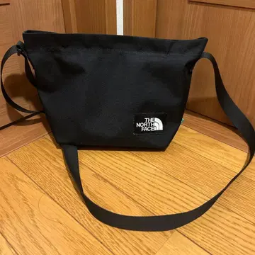 새상품급 THE NORTH FACE 블랙 숄더백