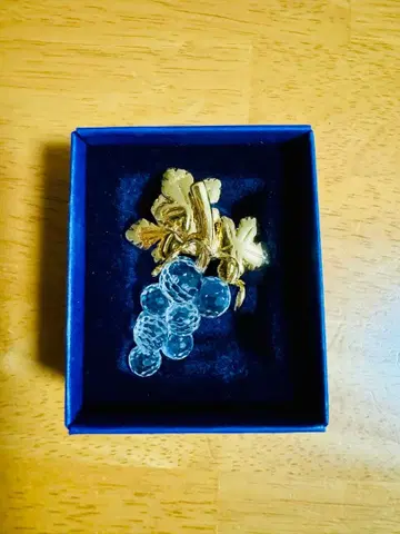 새상품 미사용품 Swarovski 포도 디자인 브로치
