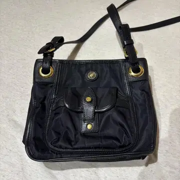 [컨디션 최상] 헌팅월드 숄더백 블랙