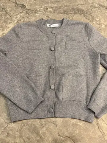 ZARA 플레인 니트 자켓 패디드 숄더 가디건