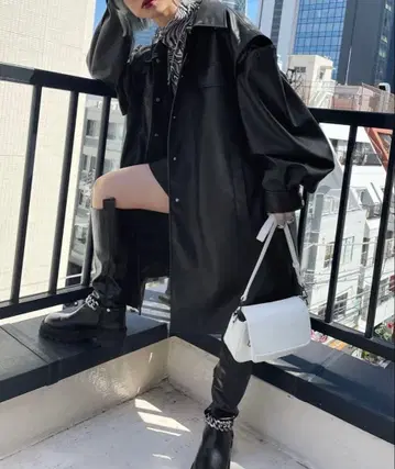 PAGEBOY 에코 가죽 커스텀 롱 블루종 블랙