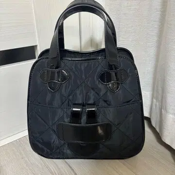 TILA MARCH 티라 마르치 젤리그 퀼팅 토트 블랙