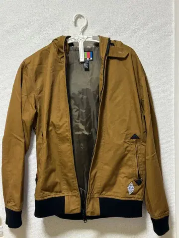 브라운 풀 집업 자켓