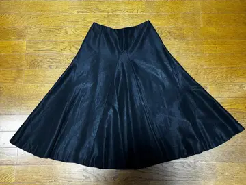 Sybilla 시빌라 타프타 블랙 플레어 스커트