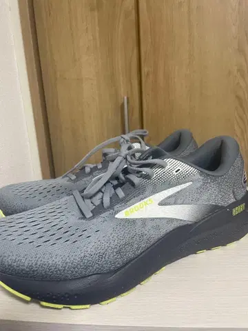 BROOKS 브룩스 Ghost16 고스트16 28.0cm