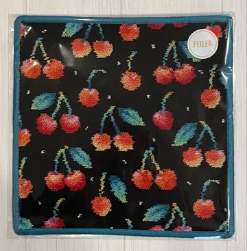 새상품 미사용 러브러리 바이 페이 체리 도트 손수건