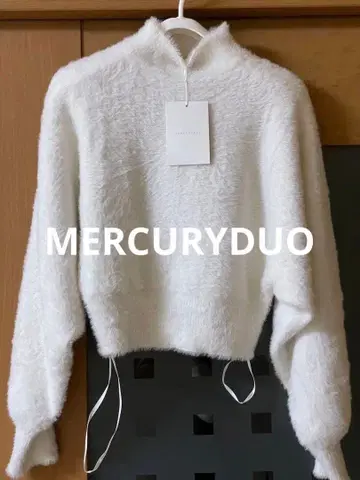 MERCURYDUO 숏 기장 니트