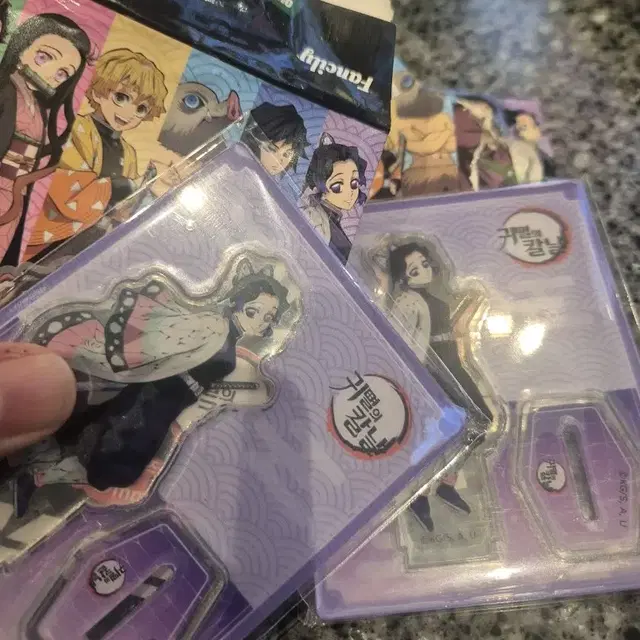 세븐일레븐 귀멸의 칼날 아크릴 스탠드 시노부