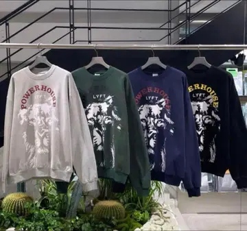 LYFT x POWER HOUSE GYM 라이온 맨투맨 S