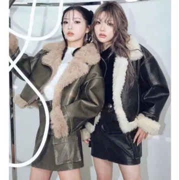 숏 무스탕 자켓 블랙