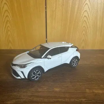 C-HR 후기형 컬러 샘플 070