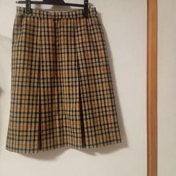 DAKS 체크 무늬 플리츠 스커트 72-96