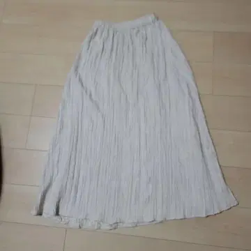 디스코트 Discoat 랜덤 플리츠 스커트 라이트 베이지 새상품