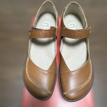 새상품 pedala 다크 브라운 스트랩 캐주얼 슈즈