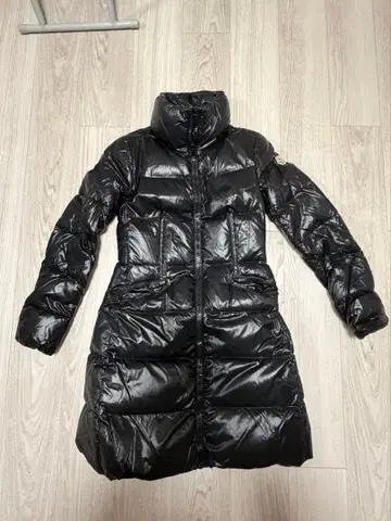 MONCLER 블랙 다운 자켓 여성용 1사이즈 (s-m 상당)