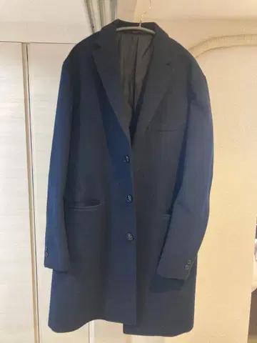 BEAMS 네이비 체스터 코트