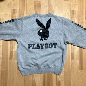 PLAYBOY 토끼 로고 맨투맨