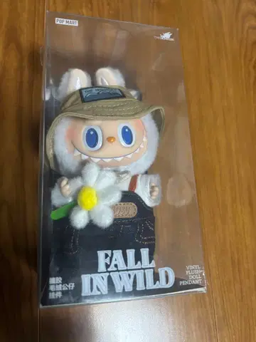POP MART FALL IN WILD 피규어