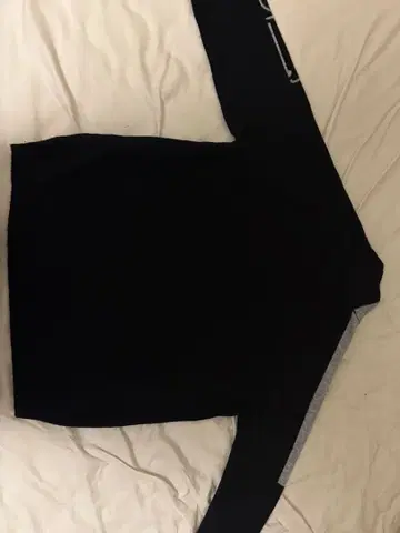 데상트 하이넥 스웨터