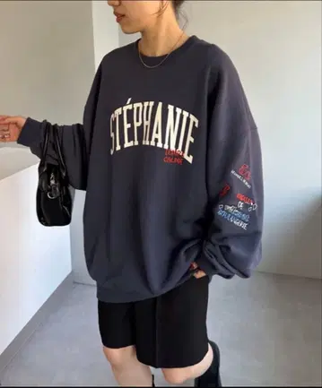 [ Discord ] 리메이크 수베니어 맨투맨 네이비 새상품급