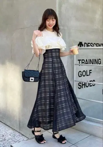 MAJESTIC LEGON 허리 쏙 프릴 플레어 원피스