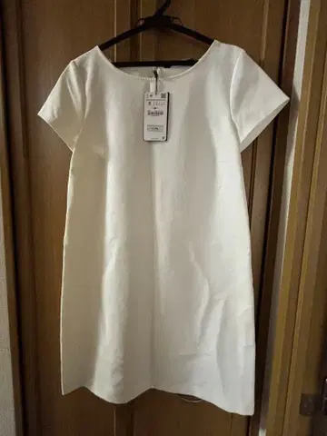 ZARA [ 새상품 ] 화이트 반팔 A라인 원피스